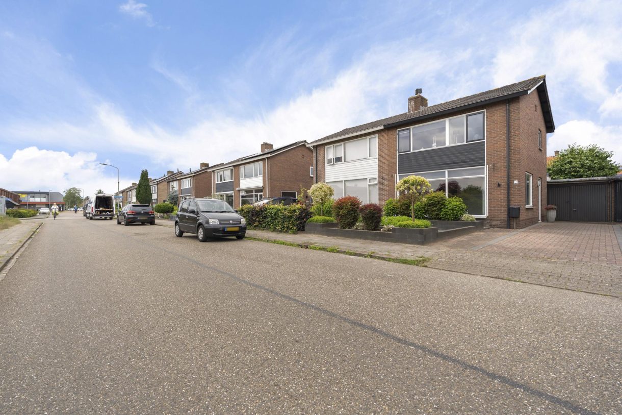 Te koop: Foto Woonhuis aan de Spireastraat 17 in Wezep