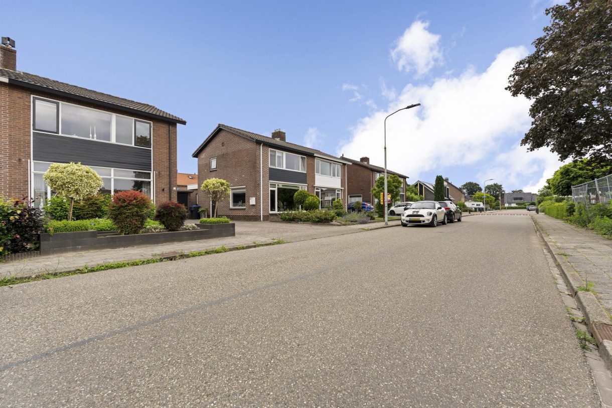 Te koop: Foto Woonhuis aan de Spireastraat 17 in Wezep