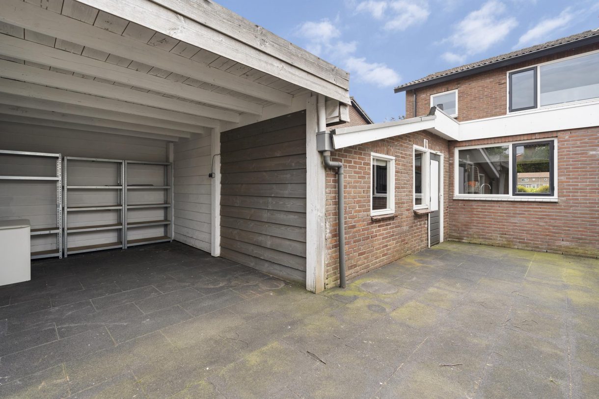 Te koop: Foto Woonhuis aan de Spireastraat 17 in Wezep