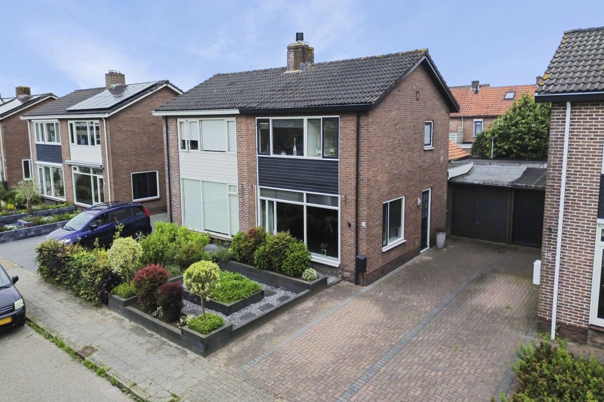 Te koop: Foto Woonhuis aan de Spireastraat 17 in Wezep